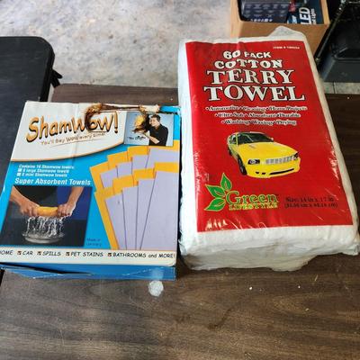 Box ShamWow! & 60 Pack Cotton Terry Towels