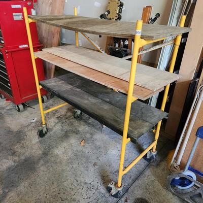 Portable Scaffolding with Casters 44x20x51