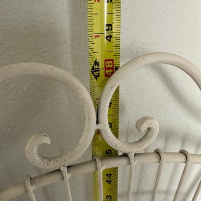 White Metal 3-Tier Wire Shelf with Decorative Back