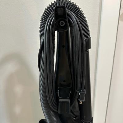 RICCAR VACUUM WITH EXTRA BAGS