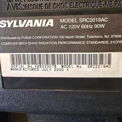 LOT 75Z: 19" Sylvania TV/VCR SRC2019AC