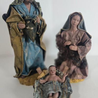 LOT 81L: Fabric Mache Nativity Set