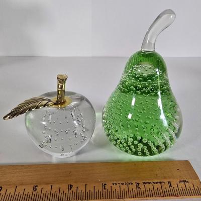 LOT 83L: Jade Tree with Decorative Plates and Glass Paperweights