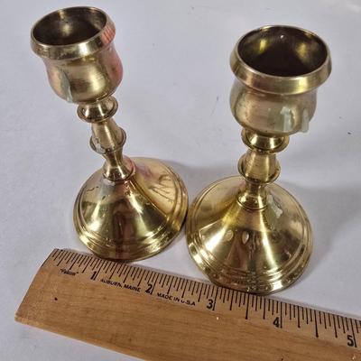 LOT 86L: Brass Candlesticks