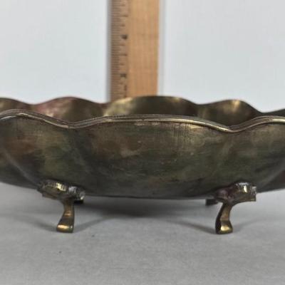 LOT 90L: Brass Home Decor