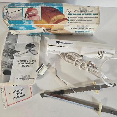 LOT 92L: Cutco Knives with Enameled Metal Trays and Kitchen Gadgets