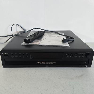 LOT 98L: Sony 5-Disk CD Changer CDP-CE375