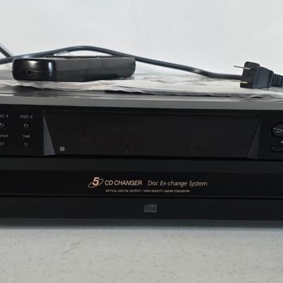 LOT 98L: Sony 5-Disk CD Changer CDP-CE375
