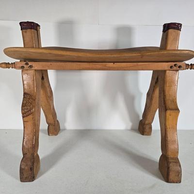 LOT 101L: Camel Saddles