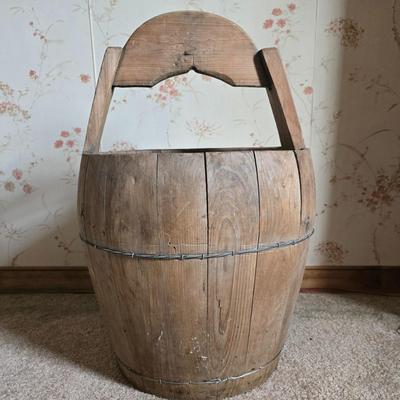 LOT 103L: Spinning Wheel and Wood Barrel