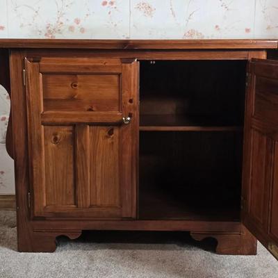 LOT 113D: Buffet Table