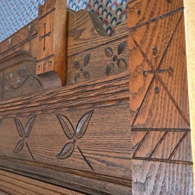 LOT 118Y: Antique Carved Bedroom Set