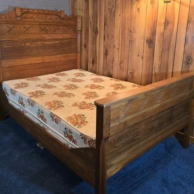 LOT 118Y: Antique Carved Bedroom Set
