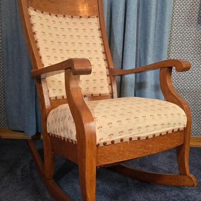 LOT 119Y: Rocking Chair and Table