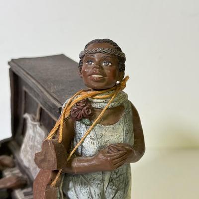 LOT 128B: Sarah’s Attic Music Figures
