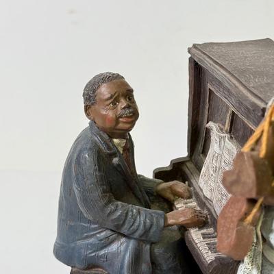 LOT 128B: Sarah’s Attic Music Figures