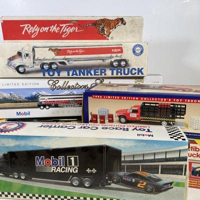 LOT 130B: Collection of Vintage Mobil Trucks
