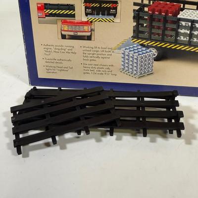 Sale Photo Thumbnail #157