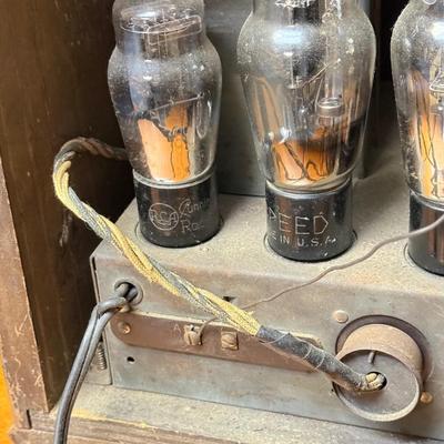 LOT 134B: Vintage Crosley Radio Model-124