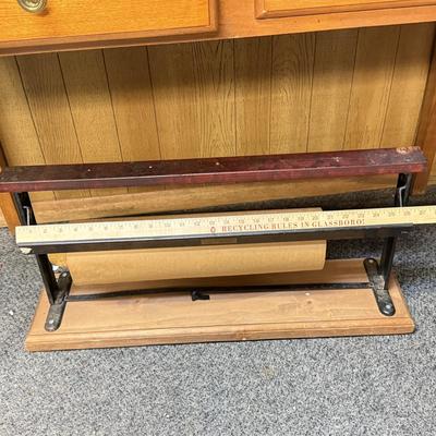 LOT 135B: Vintage Bulman Made Paper Cutter