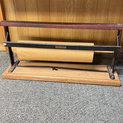 LOT 135B: Vintage Bulman Made Paper Cutter