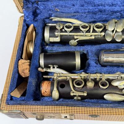 LOT 140B: Vintage Lyric Custombuilt Clarinet
