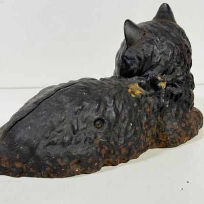 LOT 142B: Vintage Metal Owl Candle Holder and Antique Cat Doorstop