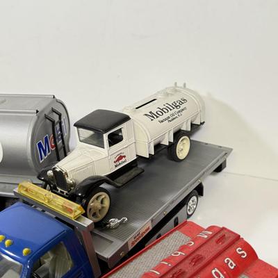 LOT 144B: Various Collectible Mobil Trucks and Cars