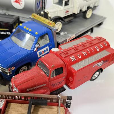 LOT 144B: Various Collectible Mobil Trucks and Cars