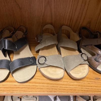 Ladies sandals