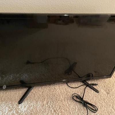 32” TV