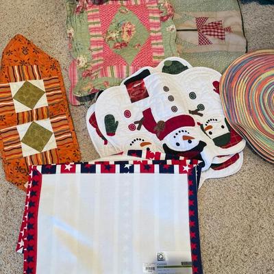 Placemats and gift wrap
