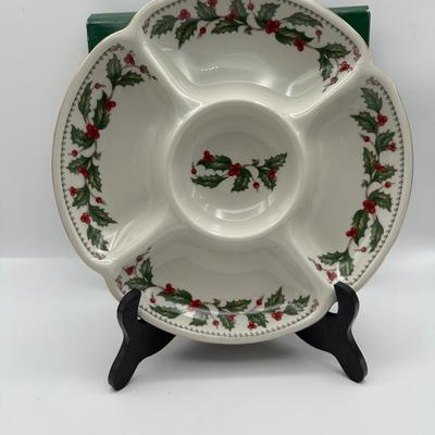 The Cellar's "Ivory Holly“ Server-ware