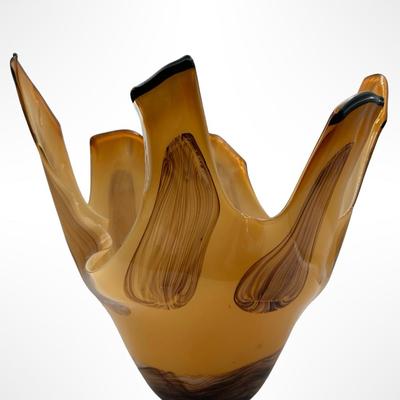 Art Glass Ruffled Edge Bowl