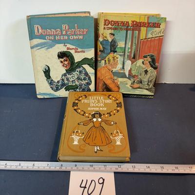 Vintage Girls Books