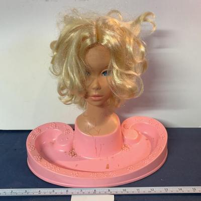 Vintage Barbie Beauty Center