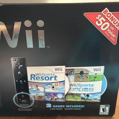 Wii GAME CONSOLE AND CONTROLLER
