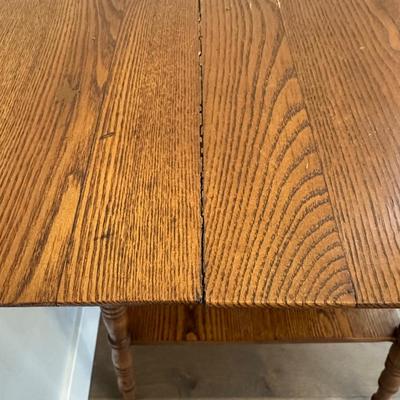 ANTIQUE OAK TABLE WITH LAMP AND DECOR