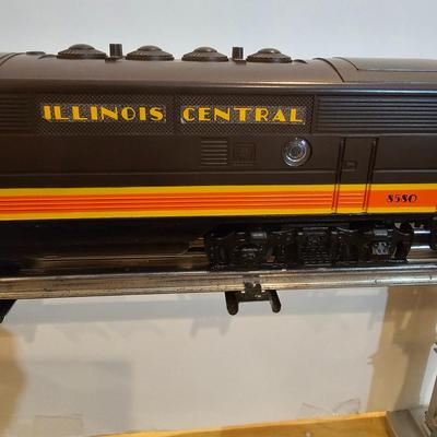 Illinois Central F3 A-B-A Set w/7 Passenger Cars & Boxes (T2-JS)