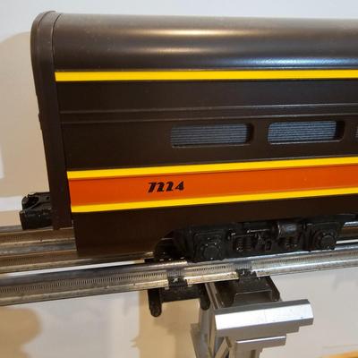 Illinois Central F3 A-B-A Set w/7 Passenger Cars & Boxes (T2-JS)