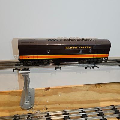 Illinois Central F3 A-B-A Set w/7 Passenger Cars & Boxes (T2-JS)