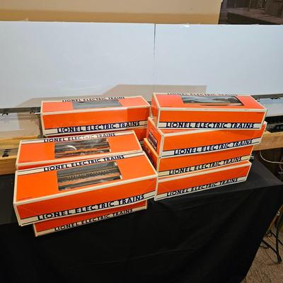 Illinois Central F3 A-B-A Set w/7 Passenger Cars & Boxes (T2-JS)