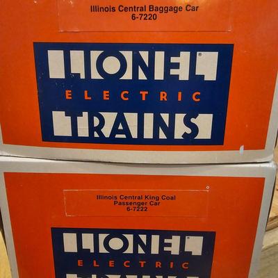 Illinois Central F3 A-B-A Set w/7 Passenger Cars & Boxes (T2-JS)
