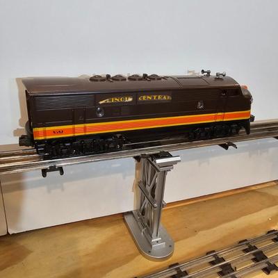 Illinois Central F3 A-B-A Set w/7 Passenger Cars & Boxes (T2-JS)