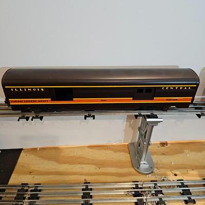 Illinois Central F3 A-B-A Set w/7 Passenger Cars & Boxes (T2-JS)