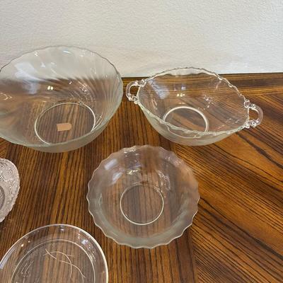 GLASS SERVING PIECES