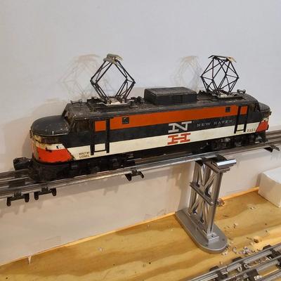 New Haven EP5 Electric Engine and Six Boxcars (T2-JS)