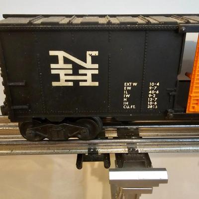 New Haven EP5 Electric Engine and Six Boxcars (T2-JS)
