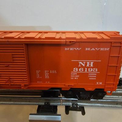 New Haven EP5 Electric Engine and Six Boxcars (T2-JS)