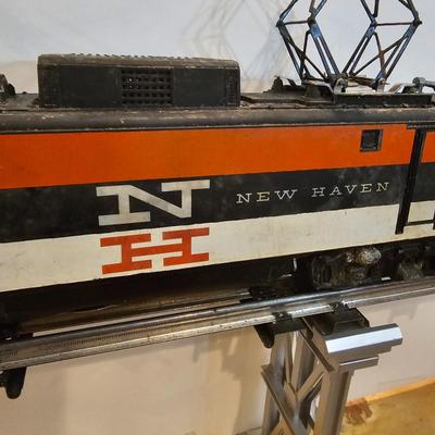 New Haven EP5 Electric Engine and Six Boxcars (T2-JS)